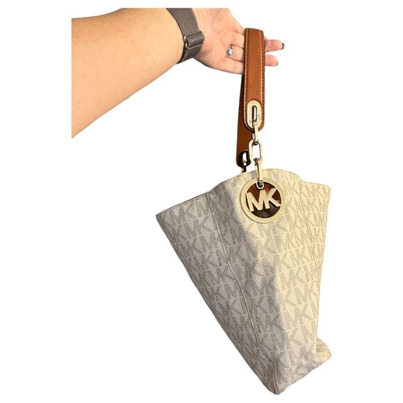 Michael Kors Fulton Medium Shoulder– Read Description RESERVED FOR D_PULLING - Picture 2 of 5